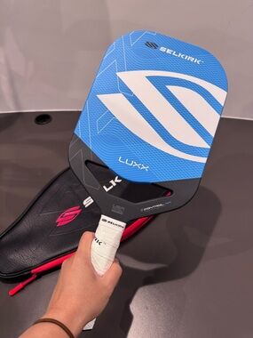 Selkirk Luxx Control Air with Infinigrit - Invikta with Case